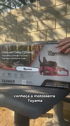 Corte até os galhos mais rebeldes com a Motosserra a Gasolina Toyama! 🔥. . . . #motoserra #cortearvores #podas #manutenção #cortedegalhos #toyama