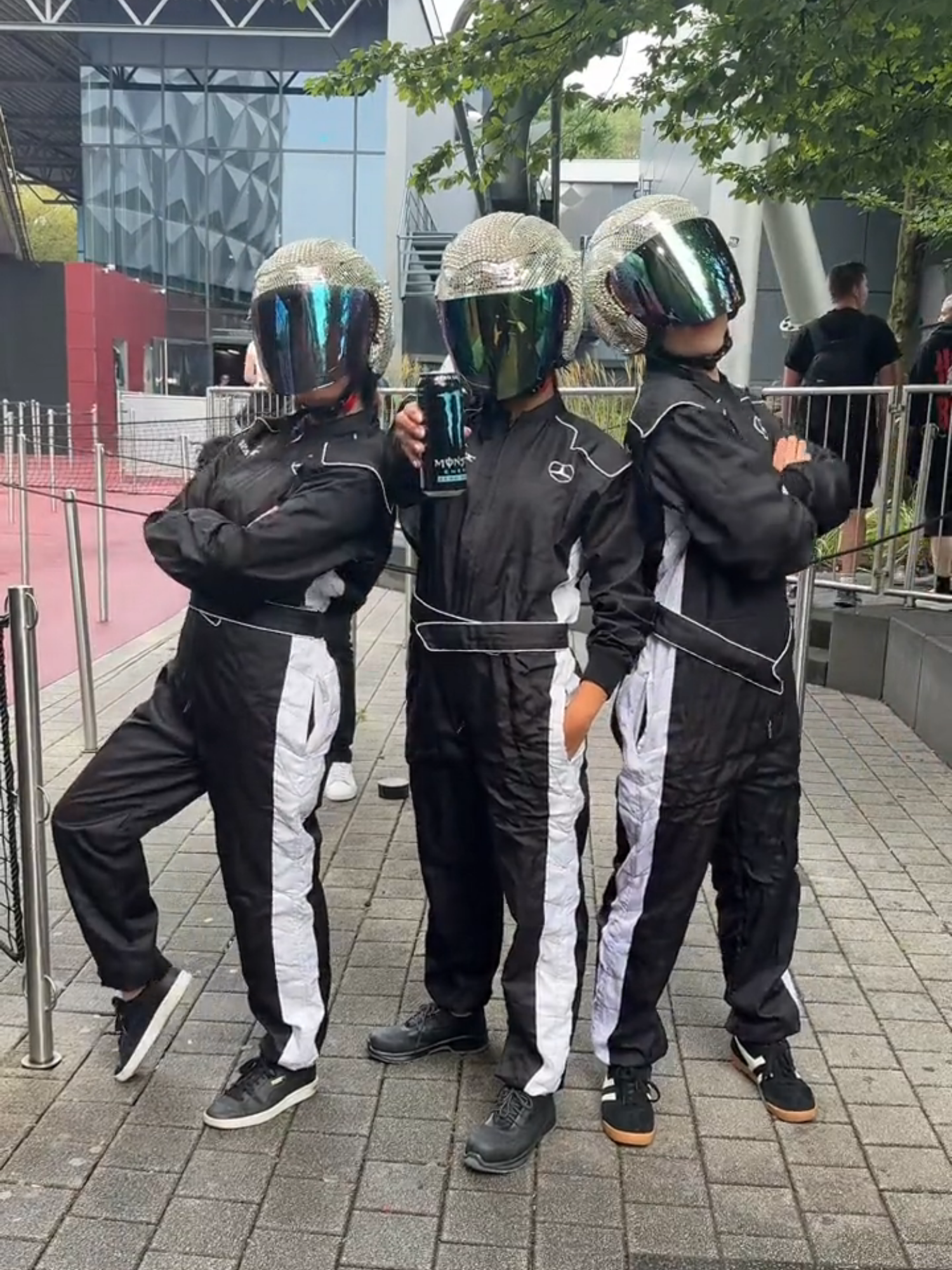 Zooming past the wait like it’s race day! 🏁🤩 Thanks to @MonsterEnergy, some lucky Europa-Park guests enjoyed a VIP pit stop experience on one of Europe's highest and fastest roller coasters. 🎢 #EuropaPark #pitstopchallenge