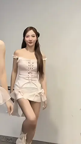 ꒰ ❔ ꒱  #NAYEON :: nayeon fancam ! she's po pretty omg 😍😍😍 — 𝐢𝐛 :: me˖ ࣪ ‹ 𝐟𝐜 :: Me / @𝐍α͡ყ𝖾͢ⱺɳ𝗒ɳ͜ȥ𝗒 ⑅ׅ  . ✦. ݁ ⌕ 𝗬𝗼𝘂'𝗿𝗲 𝗲𝗻𝗼𝘂𝗴𝗵 𝗺𝗹 !۪ ‹3 ° . ࣪ ▸ 33.2𝐤 neons !^^ ✧ ִֶָ  ࣪ 」{ @tiktokglobal  Don't let this flop , thankusm ! \ 𝗰𝗰 :: Me / @𝐍α͡ყ𝖾͢ⱺɳ𝗒ɳ͜ȥ𝗒  / ˖ ° 🤍 .˚  :: ꒰ 😓😓 . ࣪ ▸ #nayeonymys #jaydalovesyou💗 #nayeonsoxie #dontletthisflop #fanpageunflop #somineral #xyzbca #ffosexun #unflopme #kpopfyp #unxflop #bts #twice #lilyag #viral #fypシ #fyp #flopera #charlidamelio #blowthisup #ate #jungkook #mingyu #goviral #floptok😍😍😭😌🤞💅💅  ˖ ׅ࣪  . ✦.  ꒱