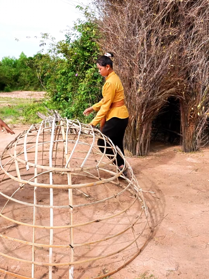 Building The Most Amazing Modern Tree House in Jungle, Videos Real Life🏡🌳#junglebuilder #survival #survivalbuild #reelsinstagram #shorts #house #camping #fyp 