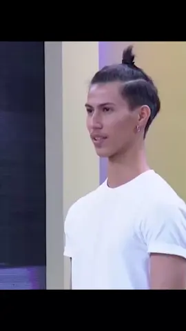 1lifeสมัยอายุ17 #thefacethailand #thefacementhailand #thefacementhailandseason3 #โทนี่สีชมพู #โทนี่1life #1life #ชอบทรงไหน 