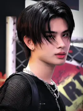 I LOVE THAI FROM THAILAND 🇹🇭 ( #thaichayanon #busbecauseofyouishine )