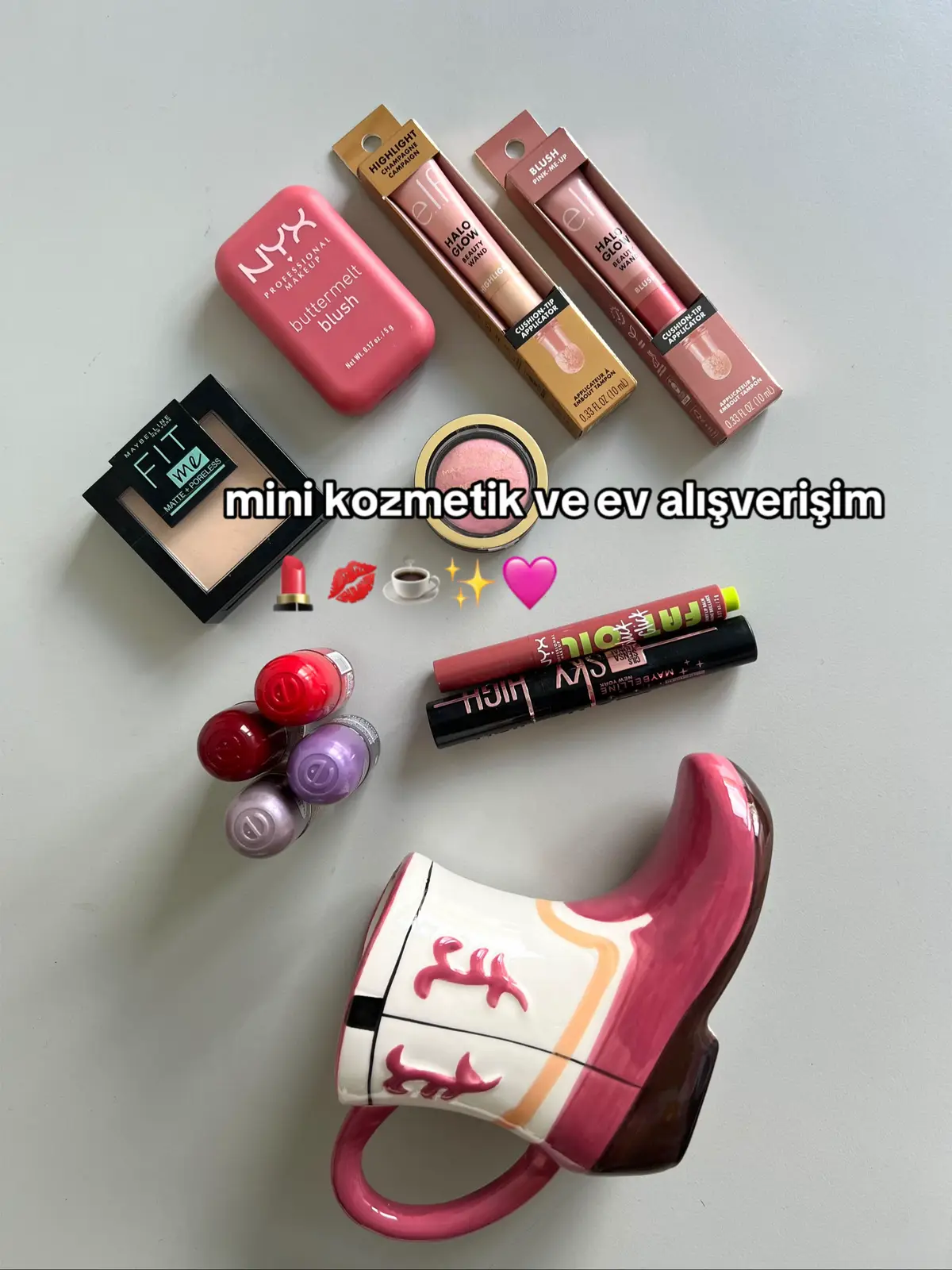 son zamanlarda allıklara taktığımı anlamışsınızdır… güzel highlighter arıyorum önerileri alabilirim ✍🏻✍🏻 her şeyin fiyatı tr’ye göre çok ucuz ben burda alışveriş bağımlısı oldum (sanki değildim🤣) #almanya #fyp #makyaj #alışveriş #shoppinghaul #keşfet #fypシ #Vlog #almanyadakitürkler #makeup #einkaufen reklam değil kendim aldım 