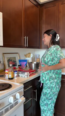 I ended up making syrup from scratch 💅🏼😜 @dmerobbo  #MomsofTikTok #momtok #youngmom #momlife #justagirl  #relatable #couplestiktok #spendthedaywithme #morningroutine #letsmakebreakfast #brunch #spendthemorningwithme #dayinmylife #morninginmylife #cookwithme #cookbreakfastwithme 
