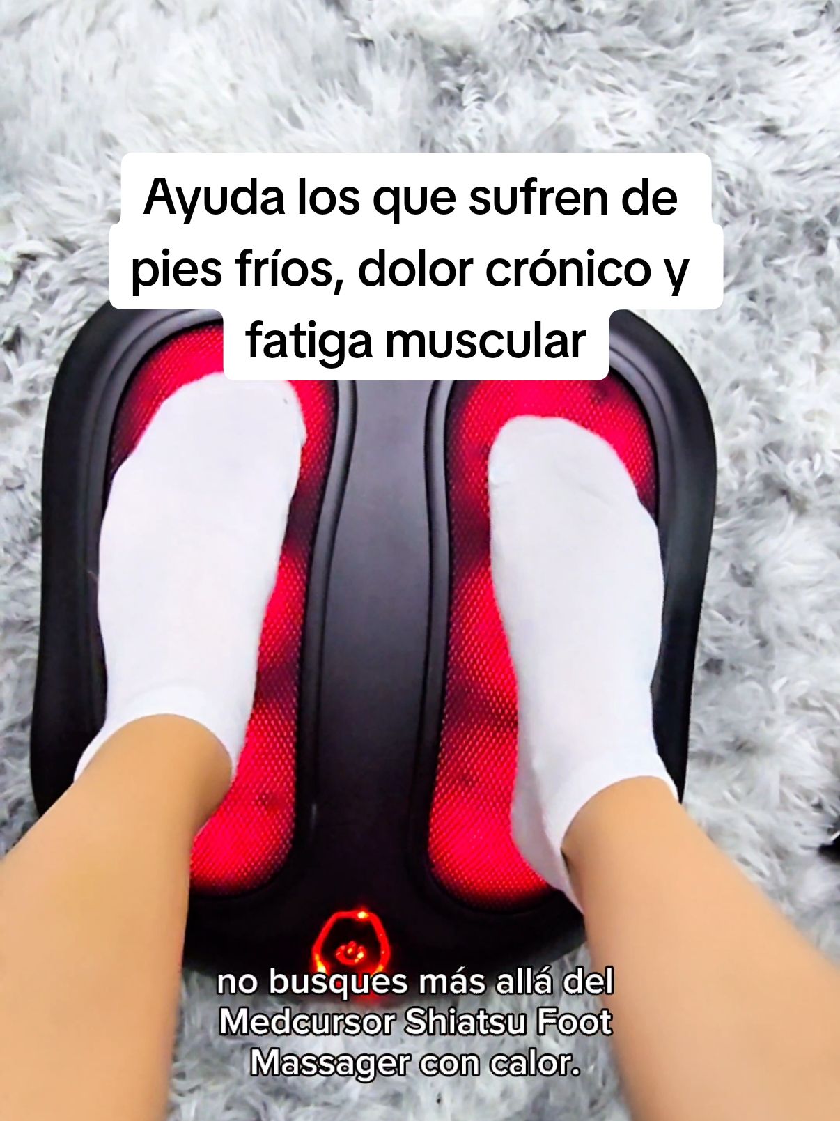 El amasado es excelente y realmente se clava en tu pie para brindarte un masaje maravilloso. Esto es increíble y definitivamente ayuda con el dolor de pie. 💯/10. Dinero bien gastado🔥👏#feet #massager #foot #massage #back #legs #heat #shiatsu #relax #relaxing #massagetherapy   #falldealsforyou #fallfreshness #treasurefinds #halloween2024 #shoplatinowned #tiktokshopfinds_ #dealhunters #TikTokShop_ #TikTokMadeMeBuylt #fypage #foru #foruyou #viral #parati 