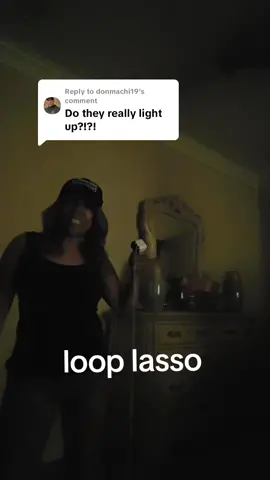 Replying to @donmachi19 loop lasso does light up .. trending product... #looplasso  #glowlooplasso  #HolidayGifts #GiftIdeas 