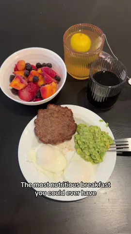 Grass fed ground beef, pasture raised eggs, organic avocado and fruit, black coffee and green with lemon = unlimited power😮‍💨🤌 #carnivore #organic #healthy #GymTok 