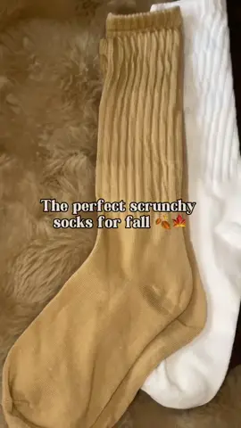 I loveee a good neutral sock hehe #fallsocks #neutralaesthetic #neutrals #comfy #fallaesthetic 