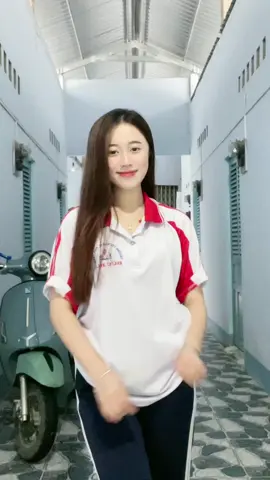 Nhảy mọi lúc, mọi nơi🥰 #fyp #viral #xuhuongtiktok #xybca #nhaytiktok #hocsinh#dance #2024 #xh 