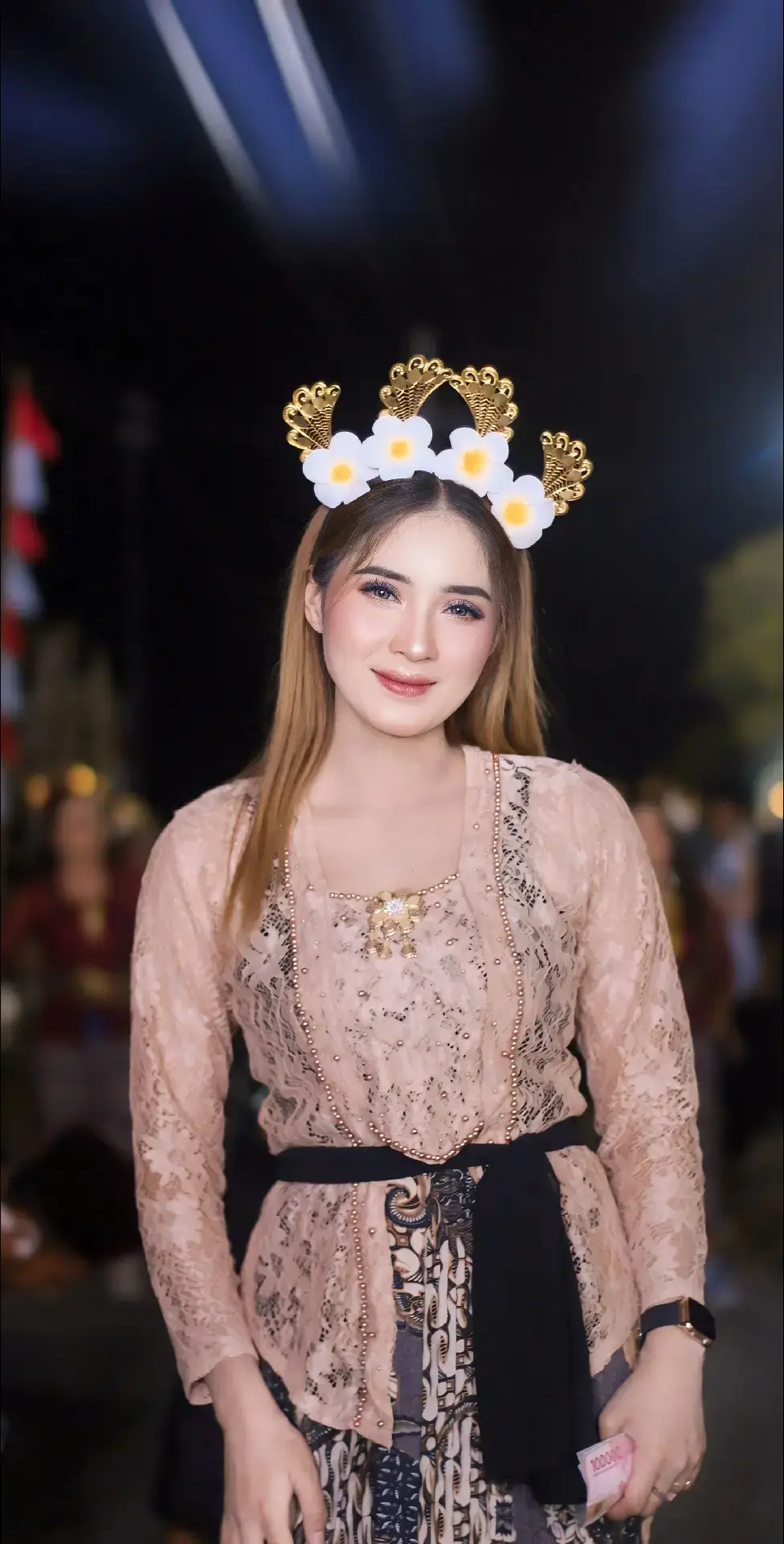 Pesona Mbak cimutt 😋❤‍🔥 . . @ARESA_REBORN  #fyp #foryour #masukberanda #malang24jam #ngantang #karnavalmalang #karnavalsoundsystem #soundviral #soundhoregjawatimur #pictures #foto #viral #kebayakarnaval #talent #dancer #makeup #makeupkarnaval #freelancemodel 