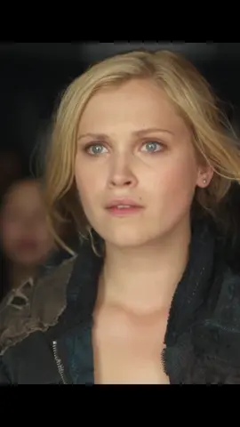 The 100 landed after The earth was destroyed by a nuclear war, #the100edits #the100 #clarkegriffin  #elizataylor 