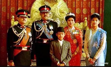 Love The Ai for this amazing work. Our beloved Late King 🤴 Birendra. 🙏 and Entire Family Still in our our. Nation Still remember you all🥲 #nepal #nepali #nepalkingdom #kingbirendra #king #old #ai #oldnepal #raja #nepaliraja #photo #kings #recreation #aivideo #beautiful #nepalvisit 