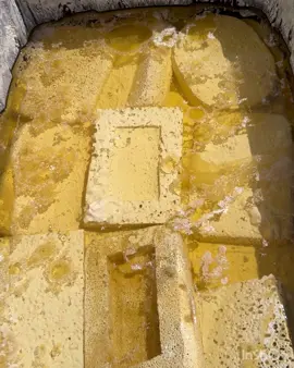 i know so many are wondering when yall will see this bucket on live again and im here to tell youuuuuuuuu  Not EVER 😂😂😂 enjoy the videos i hate going live but i am going to do subbie lives at least once a week im thinking subbie Saturday or Sunday lives each week if i can 🤩 Anyways adding cans for @jazzy squeeze 🩵💚, @aretha (i cant find her @) and more cans for @moya_413  still have to add 12 more cans for moya because my phone overheated 🥲 #pinepaste #pinebucket #thickpaste #pastebucket #asmr #CleanTok #overload #lemoncomet 