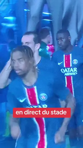 en direct du stade #psg #foot #viiral #barcola #dembele 