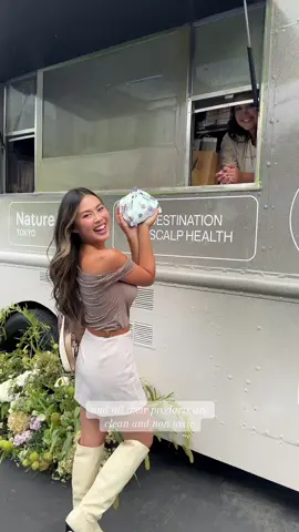 First thing I did when I got home was wash my hair with the @NatureLab Tokyo shampoo scrub! My scalp + hair has never felt lighter and healthier 😍 I am loving their hair products and loveeeee that they are clean & nontoxic! 🌱 Definitely using this 1xs a week and implementing all the hair tips that I’ve learned at this pop-up event 🥰