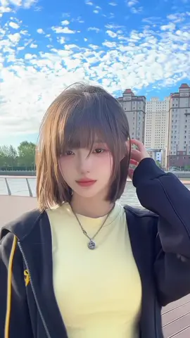 #chinesegirl #hairstyles #shenzhenhighschool #douyin抖音 #douyin #ulzzanggirl #shorthairstyles #coupel #cutegirlsvideo 