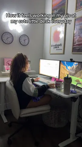 I love working from home 🥹 #wfhlife #remotework #remoteworker #socialworker 