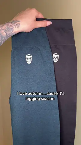 P.S. these are on sale right now ‼️ @Gymreapers #gymreapers #leggingsonsale #sunsetsavings #falldealsforyou #workoutleggings #gymfit #gymessentials #autumn #fallfashion 