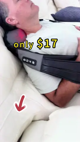 #massage #shiatsu #giftideas #massager#tiktokmakemebuyit #shiatsumassage #neckmassage #tiktokshop #buyitnow #holidaysale #newyearnewme #SelfCare #nekteck 