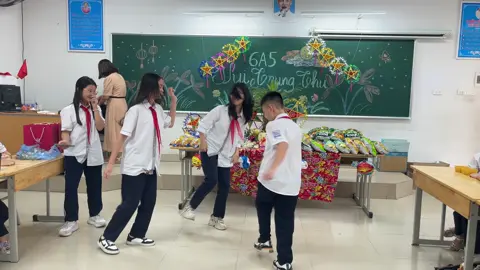 Lớp 6A5 trường trung học cơ sở Tân Mai Hoàng Mai, Hà Nội đón trung thu năm 2024 [07]