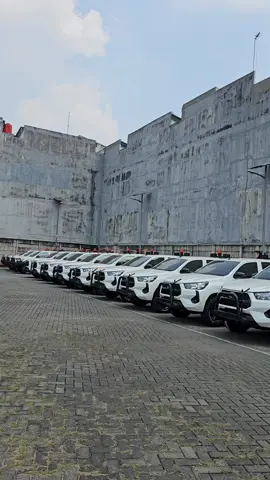 Bukti bahwa Kami di percayakan pada perusahaan besar melayani pembelian dalam skala banyak. Pembelian Fleet User bisa hubungi Eriz 081381880963  #hiluxdoublecabin #viral #hiluxrangga #fleetorder #toyotafleetorder #fleetordertoyota #hiluxkalimantan #hiluxsumatra #hiluxsulawesi #spekhilux #hiluxtambang #mobiloffroad #toyotaoffroad 
