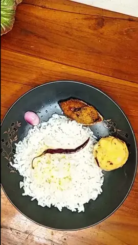 আজকে সকালে হাসব্যান্ড পছন্দের নাস্তা বানালাম❤️❤️পান্তা ভাত, ইলিশ মাছ ভাজা,আলু ভর্তা😊😊 #highlights #viralvideoシ #highlightseveryone #fypシ #foryourpage #pageforyou 