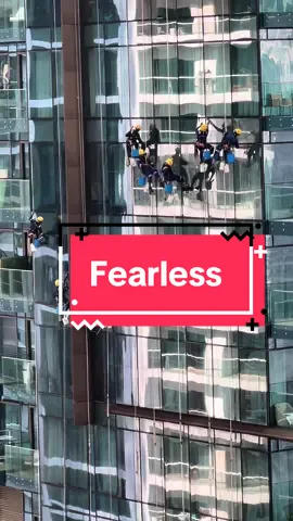 Watch as these brave window cleaners tackle skyscrapers in Dubai Marina! 😲🌆 Their fearless dedication keeps our views stunning. Who else would do this? #WindowCleaning #DubaiMarina #Fearless