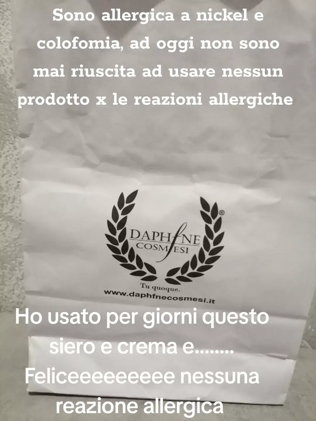 @Daphfne Cosmesi ottimi prodotti anche per persone come me fortemente allergiche#cosmesi #sieroviso #creme #neiperte 