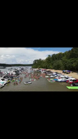 Day vs night at the glow party #kentuckylake #glowparty #lakelife