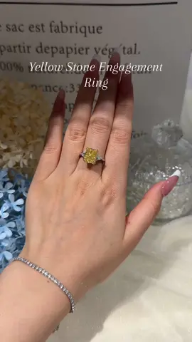 Unique engagement ring ✨#effinnyring #falldealsforyou #effinnyjewelry #sliverring #jewelry #engagementring #engagementrings 