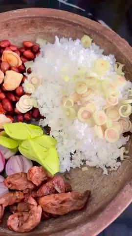 #fpy_tiktok_viralシ #fpyyyシviral #ticahbungong putek on ubi#ticahonubi#ticahbungongoutek#fpy_tiktok_viralシ #fpyyyシviral #menurumahan #masakanaceh #masakanaceh #makanangampong#fpy_tiktok_viralシ #fpyyyシviral 