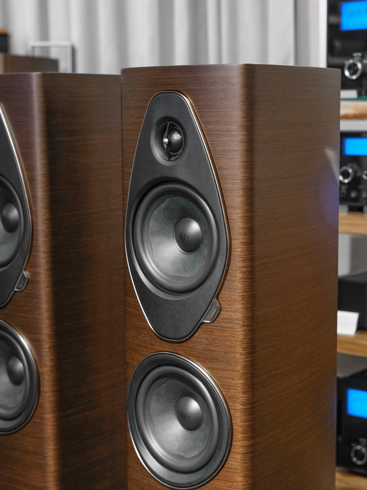 What are your impressions of the Sonus faber Sonetto III G2 speakers? #audiocostruzioni #hifi #sonusfabersonetto #g2 #hifiaudio #viral #unboxing