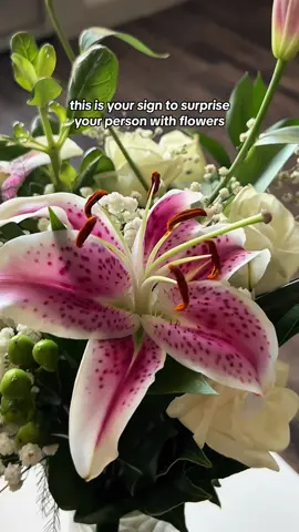 The cutest flower bouquet from my husband for our anniversary 💐 #FlowerGoals #LoveAndRomance #SurpriseGift #AnniversaryVibes #RelationshipGoals #LoveLanguage #CoupleGoals #TikTokLove #GiftInspo #SurpriseThem #flowers #flowerarrangements #anniversary #couplegoals #fyppppppppppppppppppppppp #fyp 