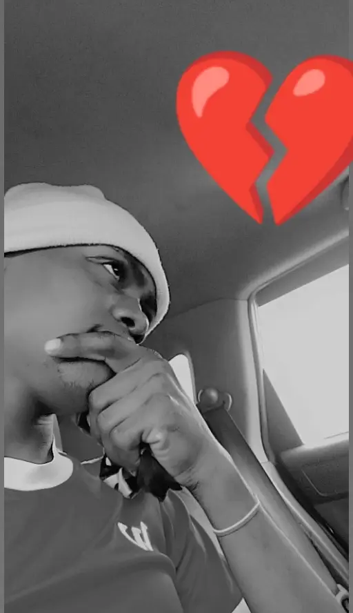 they no go call if u never make am fake friends @@EMM_CEE 🎧🎧 #kvngchizzy6 #picturetrends #lonelysongs💔 #fakefriends❌🤡 