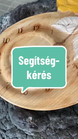 Vannal alkalmak, amikor segítséget kérsz és az elvégzett munkáért nem kell fizetni. Ennek viszonzására készítettük ezt a faliórát! #kézzelfestett #elegáns #fatermék #fábólkészült #famunka #mivesfa #mivesfaterméke #mivesfaterméke #famunka #falióra #ajándék #egyedi #köszönöm #köszönömasegítséget #rózsaminta #rózsa 