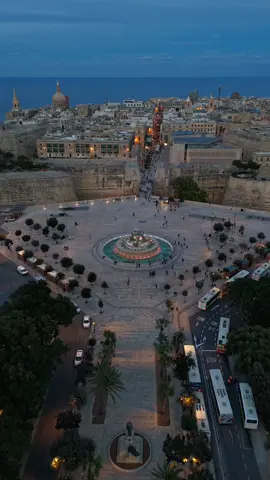 📍Valetta  #valetta #malta #malta🇲🇹 #dji #djidrone #drone #dronevideo #travel #traveler #traveltiktok #dron #traveltok #maltaisland #valettamalta #podróże #podroze #podróże #podróżemałeiduże #wycieczka 