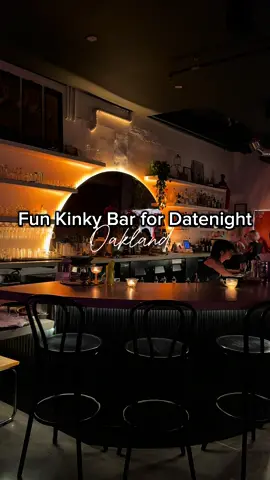If you decide to follow @booziebrunch I’ll keep you updated on hidden gems and and hot spots around the way…come check me out lol. If you’re looking for a cute date night bar with bites friendsandfamilybar may be a good fit. They’re queer owned with a cute ambiance, cocktails and questions at the bar that will keep the conversation fresh. If you decide to go tell them Boozie sent ya! . . . #booziebrunch #eastbayeats #bayareafoodie #oaklandca #oaklandfoodie #oaklandcalifornia #oaklandeats #downtownoakland 