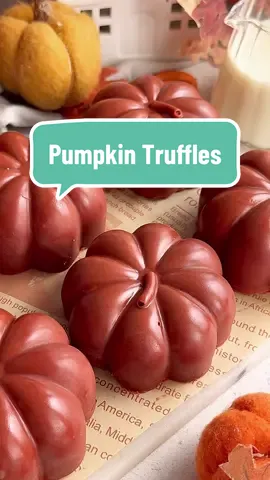 No-Bake Vegan Pumpkin Truffles, with a pumpkin spice biscuit truffle filling coated in dairy-free white chocolate (coloured orange for the🎃)  RECIPE IS ON MY SITE- see commente for link details!  #pumpkin #truffles #nobake #fallbaking #autumnvibes #pumpkinspice #pumpkinseason #pumpkins #nobakedessert #fallvibes #cozy #aesthetic 