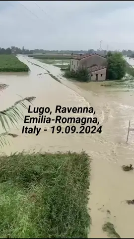 Lugo, Ravenna, Emilia-Romagna,  Italy - 19.09.2024 #Lugo, #Ravenna, #Emilia-Romagna,  #Italy #alluvione #maltempo #unwetter #gewitter  Unwetter in Italien-Nach Mittel- und #Osteuropa trifft der #Regen auch #Italien  In Italien sorgen heftige #Regenfälle innert kurzer Zeit für #Überschwemmungen #Cotignola #ravvena #emiliaromagna #italia #italy #alluvioneromagna #romagna #maltempoemiliaromagna #maltempo #unwetter #potop #noodweer #cicloneboris #boris #alluvione ALLUVIONE in EMILIA ROMAGNA e #MARCHE - A causa delle #piogge persistenti e copiose che persistono dalla giornata di Martedì 17 Settembre la situazione è peggiorata ulteriormente nelle ultime ore ed è grave, specie in Emilia Romagna. Ci sono anche dispersi. Le precipitazioni cadute su gran parte dell'Appennino sono eccezionali (tre volte rispetto alla media del mese di Settembre) e ore si stanno ora riversando verso le pianure e sta provocando l'ingrossamento dei fiume, nonché le prime esondazioni di torrenti. Fenomeni alluvionali hanno colpito anche le Marche, con allagamenti importanti sulle provincie di #Pesaro e #Ancona. Nubifragio, grandinata, Cielo scuro, fulmini e vento, tempesta, maltempo, nubifragi, frane, esondato, smottamenti, precipitazioni , allagamenti, esondato, ghiaccio, fulmini, Temporali, supercella, pioggia, temporale, Tromba d'aria, tromba marina, downburst, Tempesta, danni, forte vento, chicchi di grandine, #flood #flooding #floods Floods, CentralEurope, Hochwasser, Poland, Austria, naturaldisaster, powodz, glucholazy, klodzko, Česká, ewakuacje, Regenmassen, Staudamm, Polen, kataklizmów, Rumänien, Tschechien, Polen, Hochwassersituation, Extremregen , Donau., überflutet, Hochwasserkatastrophe, climatecrisis, ClimateEmergency, floods, PolandFloods , povodně, povodeň, deště, prší, déšť, hochwasser2024, povodne2024, povoden2024, porubka, povoden, svinov, ostravasvinov, dest2024, pogoda, polska, deszcz, ulewa, Powodź, Nawałnica, zalanie, hochwasser, Hochwasserchaos, Überschwemmungen, Dauerregen, Hochwasser-Katastrophe, maltempo, alluvione, inondations, DépressionBoris, Boris2024, intempéries, Roumanie, Autriche, Pologne, dégâts, Républiquetchèque, Slovaquie, tempêteBoris, StormBoris, europe, CzechRepublic, Hungary, Slovakia, Austria, Niederösterreich, flooding, flood, lluvias, evacuations, cycloonBoris, Oostenrijk, noodweer , Centraal-Europa, cycloon, schade, Oostenrijk, Tsjechië, Roemenië , Nubifragio, tempesta,, EuropeWeather, Climate, frane, esondato, precipitazioni , , allagamenti, Temporali, pioggia, temporale, potop, nevreme, nevrijeme, oluja, poplave, poplava, Regenfälle, , Erdrutschen, Starkregen, Gewitter-Sturm, , Hochwasseralarm, Polonia, repubblicaceca, Slovacchia,, Ungheri , inondazioni , Wassermassen, fluten, Wien, allagamento, allagamenti, trovoada, desastre , 洪水, Überflutungen , فيضانات, Überflutetes, inondasyon, pluie, sel, banjir, potop , diluvio , inondés , гроза, наводнение, потоп, 洪水, villámárvíz, Negaiss , HeavyRains, tormenta , alagamentos, prăpăd, vendaval , oversvømmelser, overstroming, tulva, zaplavit, üleujutus, oversvømmelse, inundación , Inundaţii , opolskie, informacje , lato, wrzesień, meteo, hydro #stormboris #cicloneboris #frane #appennino #forlì_cesena #Cesena #Forlì #esondazioni #FieradiForlì #Faenza #Ravennate #PonteRomano #Budrio #bolognese #Loiano #Fontanelice #Molinella #Monterenzio, #Imola, #CastelMaggiore #CastelSanPietroTerme, #Medicina #sanlazzarodisavena #Brisighella #CastelBolognese #precipitazioni #bologna #alluvione2024 #falòroccasancasciano #Tredozio #Forlivese #Valmaggiore #falòroccasancasciano #Bombadiacqua #allagati #pioggia #frana #pesaro #drone #fiumi #parma #Senigallia #Trecastelli #puglia #cagliari #aeroportodicagliari #acquazzone #Sardegna #Cagliari-Elmas #allertarossa #maltempo #rimini #CesenaMontefiore