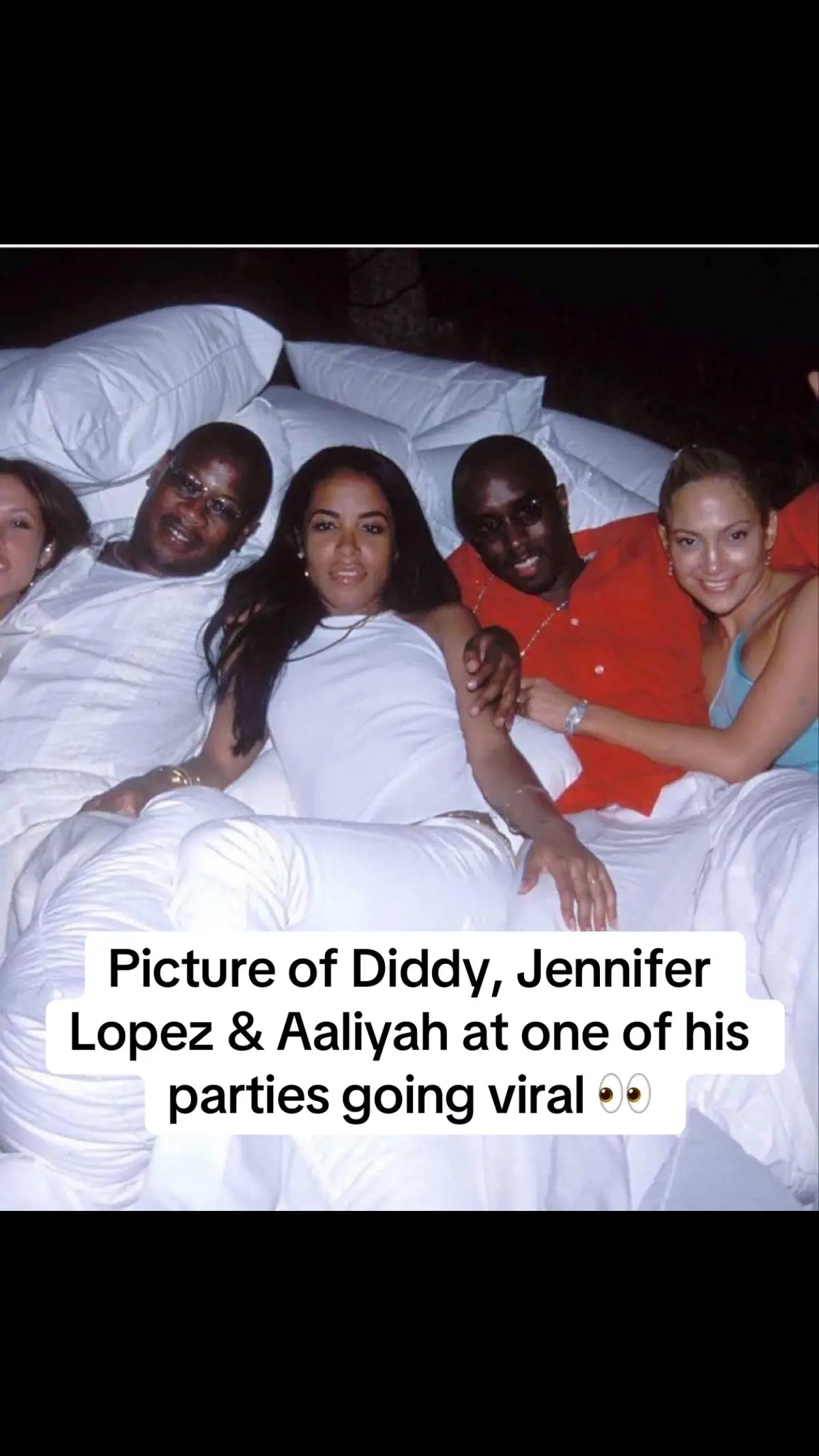 Picture of Diddy, Jennifer Lopez & Aaliyah at one of his parties going viral 👀