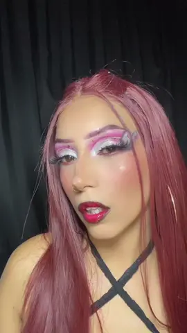 Look at me #princessjasminemua #redwig #MakeUp 