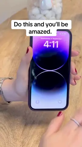 Do this for your screen saver to change each time you lock and unlock your phone. #everyone #iphone #fyp #fyppppppppp #fyppp #iphonetricks #iphone16 