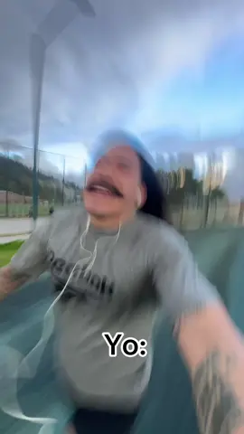 Con esta cancion corri bien fuerte! 😜 #humor #parati #fyp #comedia 