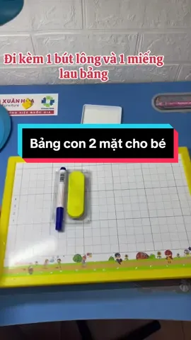 Chiếc bảng con 2 mặt, 1 mặt viết phấn, 1 mặt viết bút lông xoá được kèm bút và miếng lau cho bé. Phù hợp với các bé mẫu giáo và lớp 1 để vẽ, tập viết và xác định ô ly, bảng sản xuất theo tiêu chuẩn phù hợp kích thước với nhà trường. #bangvietphan #bang2mat #bang2matchobetapviet #xuhuongtiktok #xh 