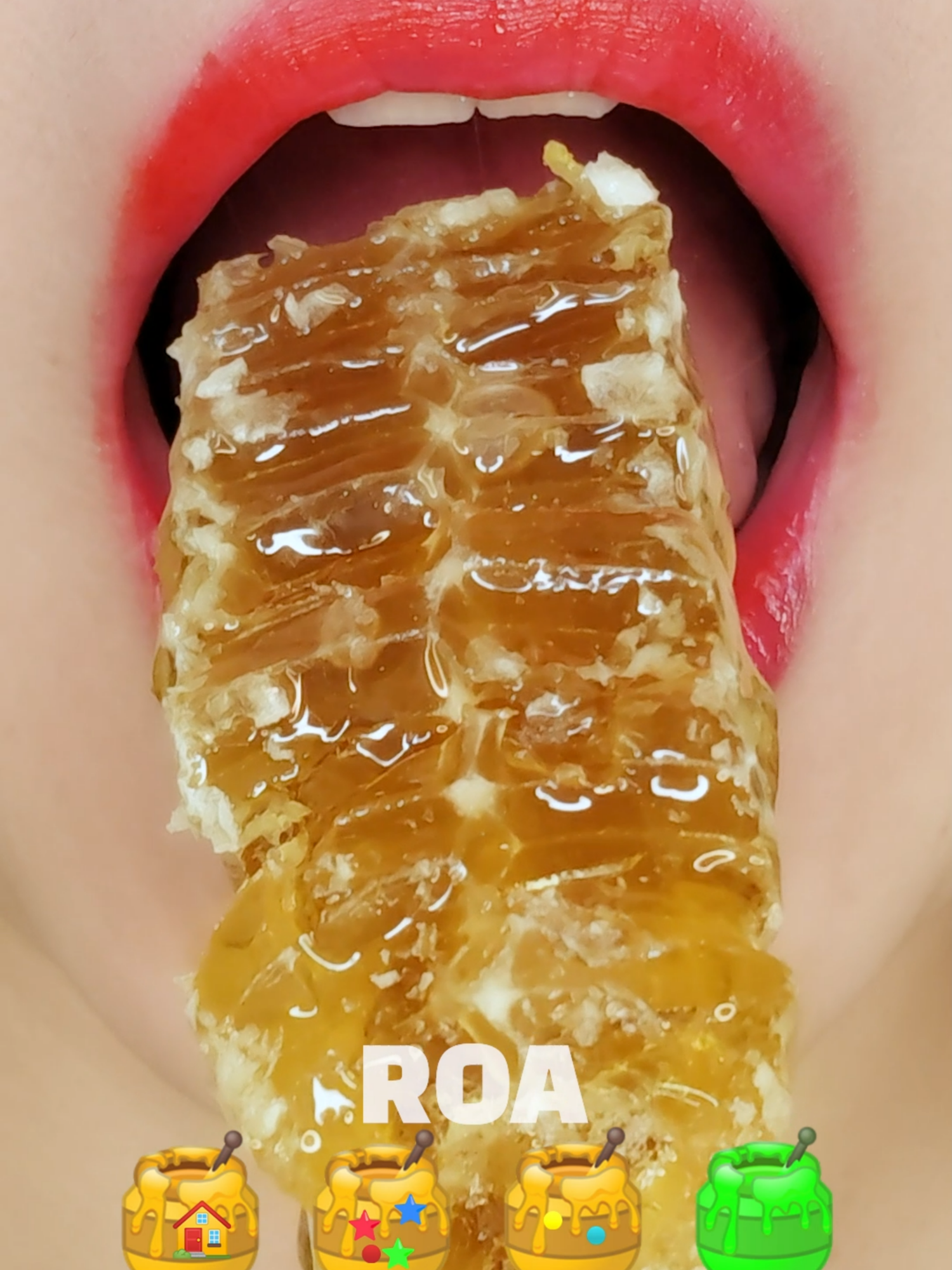 쫀득한 벌집꿀 & 꿀젤리 엄청 달아서 혼났어요🤣🍯🐝 #honeycomb #honey #honeyjelly #eating #eatingshow #eatingsounds #mukbang #mukbangeatingshow #asmr #asmrfood #asmreating #fyp #먹방asmr #먹방 #이모지먹방 #입술계 #emojichallenge #emojifood #satisfyingvideo