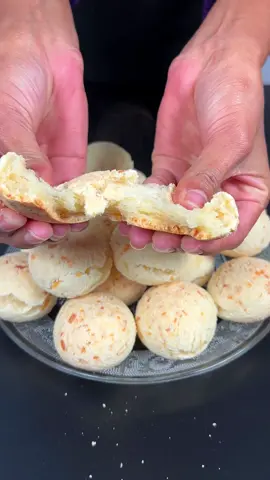 Pão de queijo caseiro rápido e fácil  #video #viraltiktok #reels #receitas 