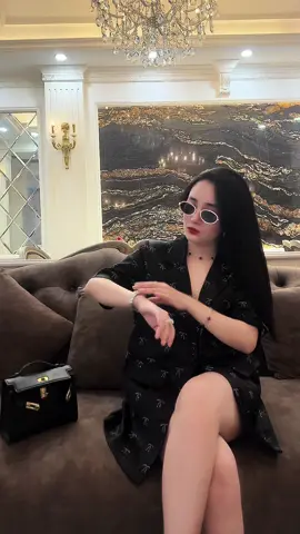 Sét Vest Sang xịn đẹp cho c đấy ạ🖤#TikTokLIVE #xuhuongtiktok #blingbling #xuhuong #tiktok 