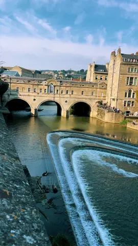 #riveravonbath #cityofbathuk #bath #fypシ゚ #fypageシ #england #unitedkingdom🇬🇧 #beautyofengland #foryou #foryourpage #explorepage✨ 