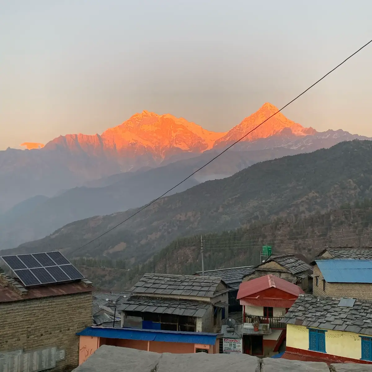 Ça m’a tellement rappelé des souvenirs le docu d’inoxtag que j’étais obligée de repartager 🥹🥹 Quel pays 🇳🇵♥️ .. #fyp #pourtoi #inoxtag #everest #nepal #trekking 