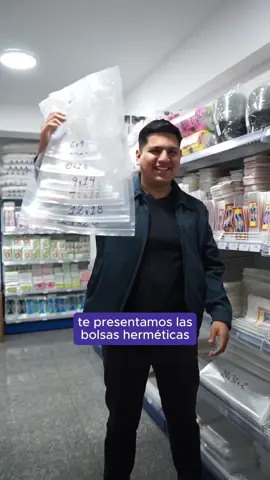 ¡Protege y organiza tus productos con nuestras bolsas herméticas! Son ideales para joyería, pesaje y mucho más. Disponibles en varios tamaños, personalizables y con capacidad de hasta 5 kilos. ¡La solución perfecta para mantener la frescura y calidad! 🤩🙌 Contáctanos: 944 849 329 📲 📍 Ubícanos en: Sede Trujillo: - Av. Eguren 343 Urb. Palermo. - Av. Eguren N° 290 Urb. Palermo. - Mcdo. Unión Int. 781. Sede Cajamarca: - Jr. Jequetepeque N° 311 Barrio San José. #coinplas #bolsashermeticas #bolsasparapesaje #bolsasparajoyas #bolsasparacongelados #bolsasparamineria #empaque #bolsasalpormayorymenor #negocios #emprendedores #emprendimiento #trujillo #cajamarca #peru